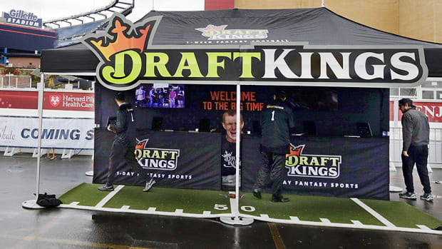 draftkings-960-x-540-fantasy-football.jpg